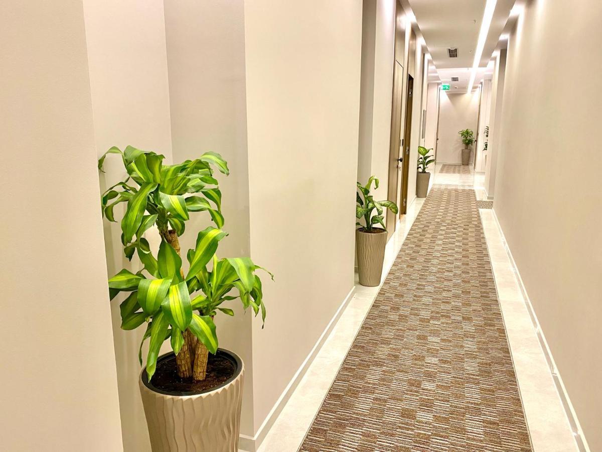 Elmar Hotel Wlora